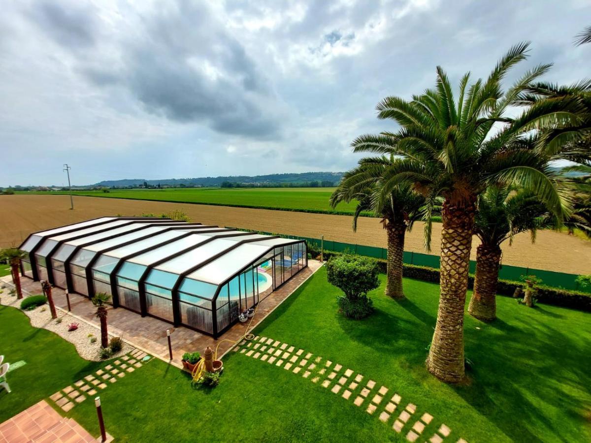 B&B Sotto Le Palme Molino Ciccolini Exterior photo