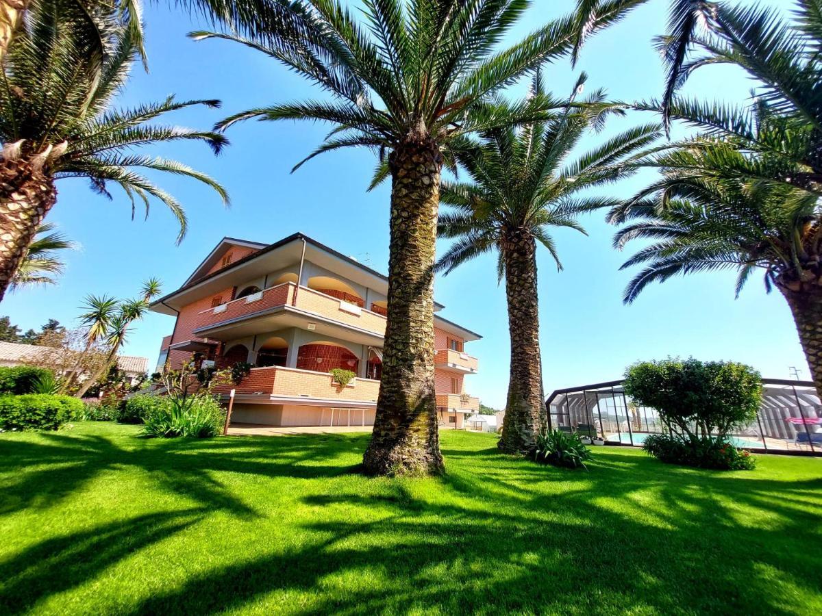 B&B Sotto Le Palme Molino Ciccolini Exterior photo